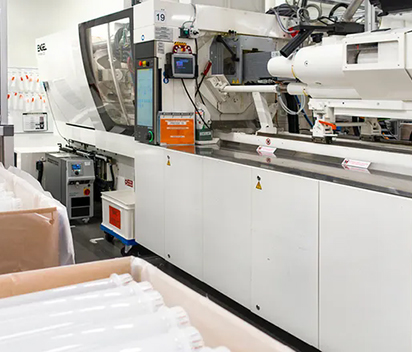 All-electric injection molding machine for applications in packaging & medical technology
