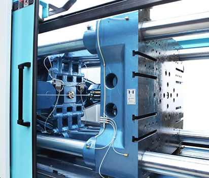 Fast-Cycle Injection Molding Machines for Increased Output