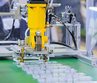 Automation and Robotics in Modern Injection Molding Machines