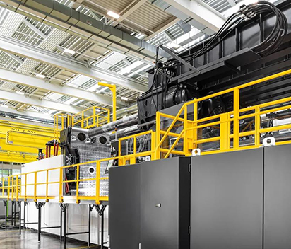 Lightweighting With Injection Molding Machine: Where Plastics Replace Metal